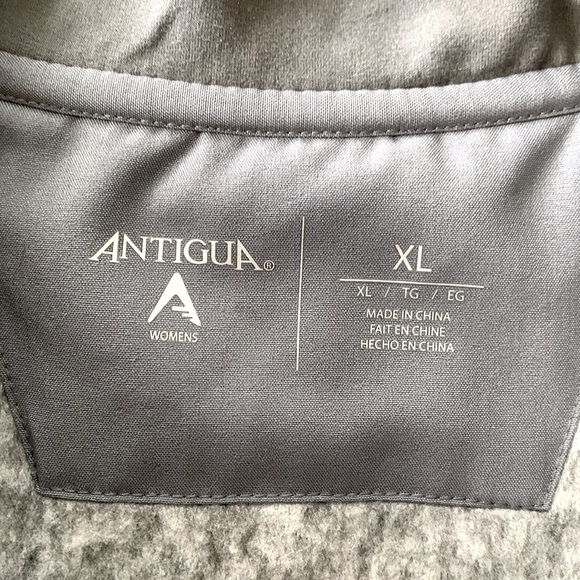 Antiqua Vegas Golden Knights Fortune Half Zip Sweatshirt - Picture 9 of 14